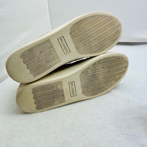 Billibong Suede Boots - Picture 7 of 11